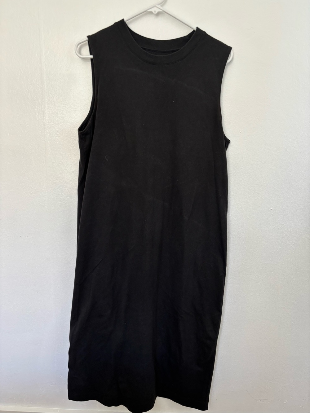 Everlane Black Sleeveless Midi Dress — Minimal Crew Neck